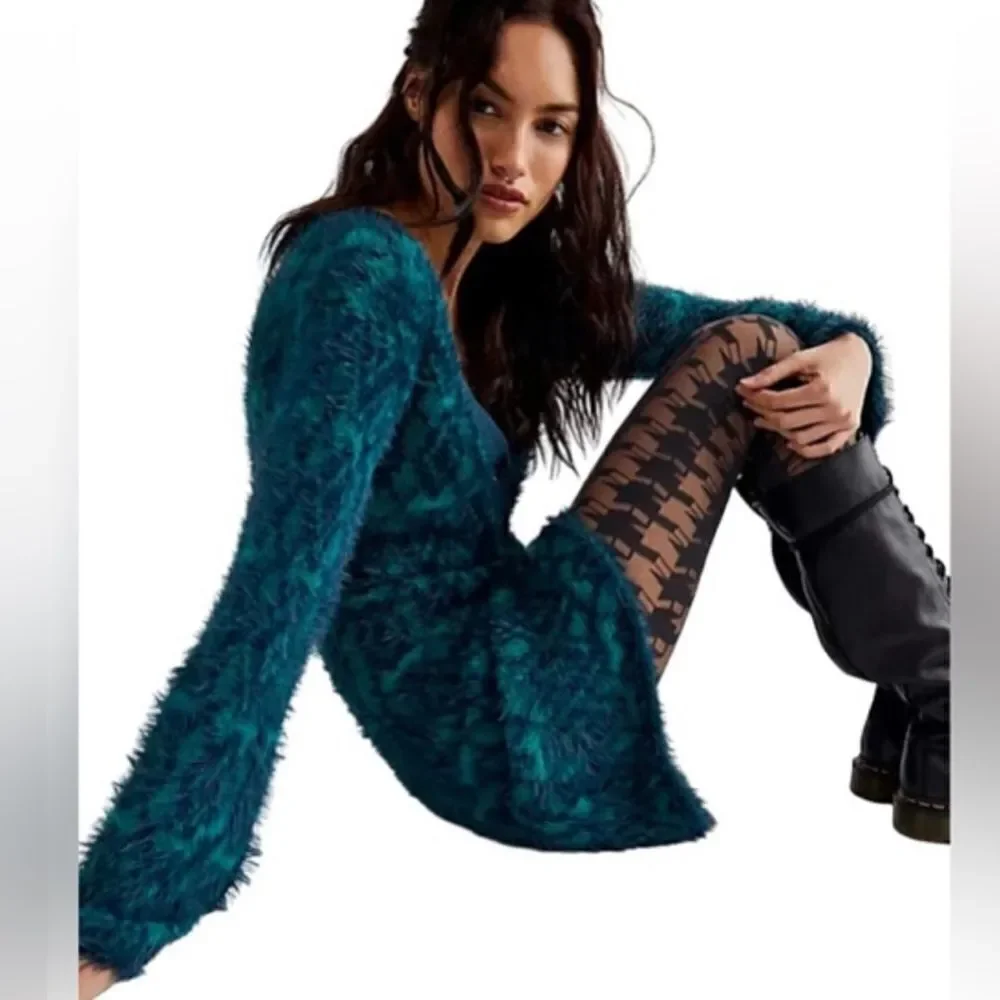 NWOT FREE PEOPLE GREEN BALSAM FUZZY FEELINGS MINI SWEATER DRESS SIZE XS